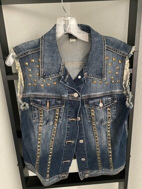 London Jean Sleeveless Jacket